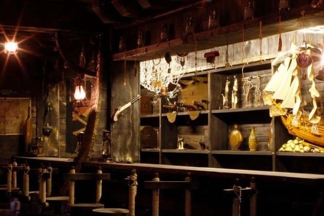 Galveston Ghost Tours - Haunted Pub Crawl